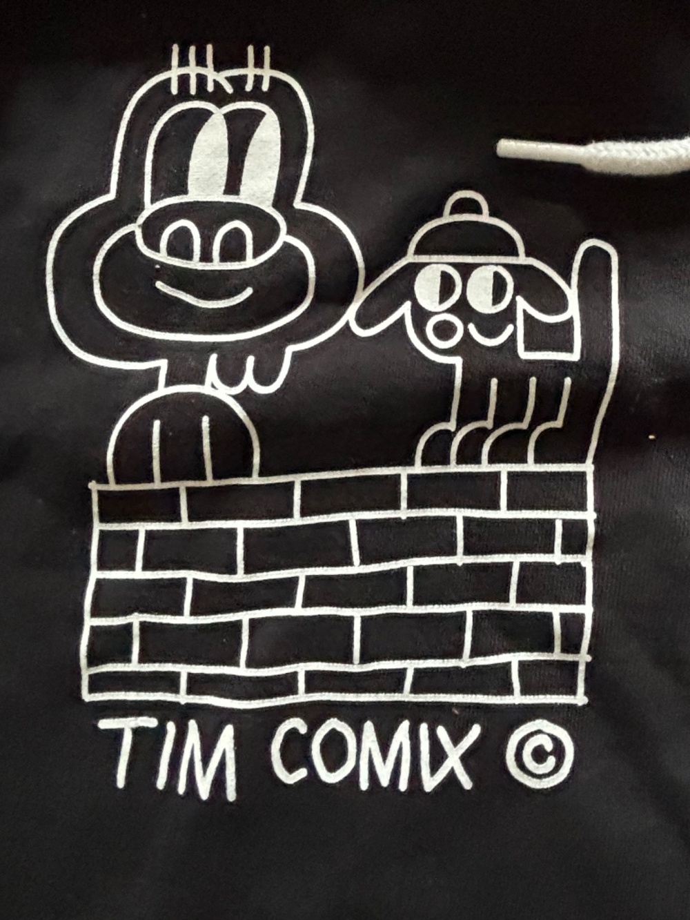 TIM COMIX Black Pullover Graphic Hoodie Men's Size Large Contrast Stitch Streetw